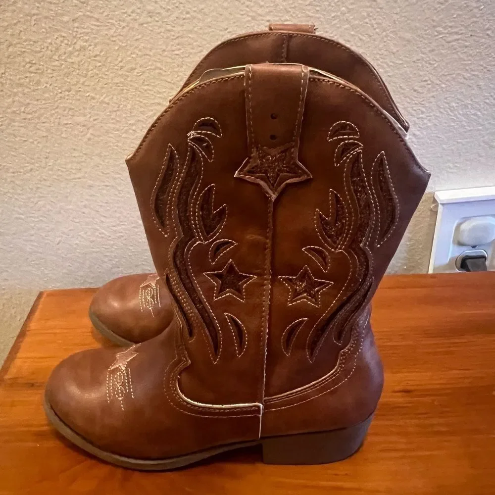 Pop Girls Karine Block Heel Cowboy Boots- Size 4